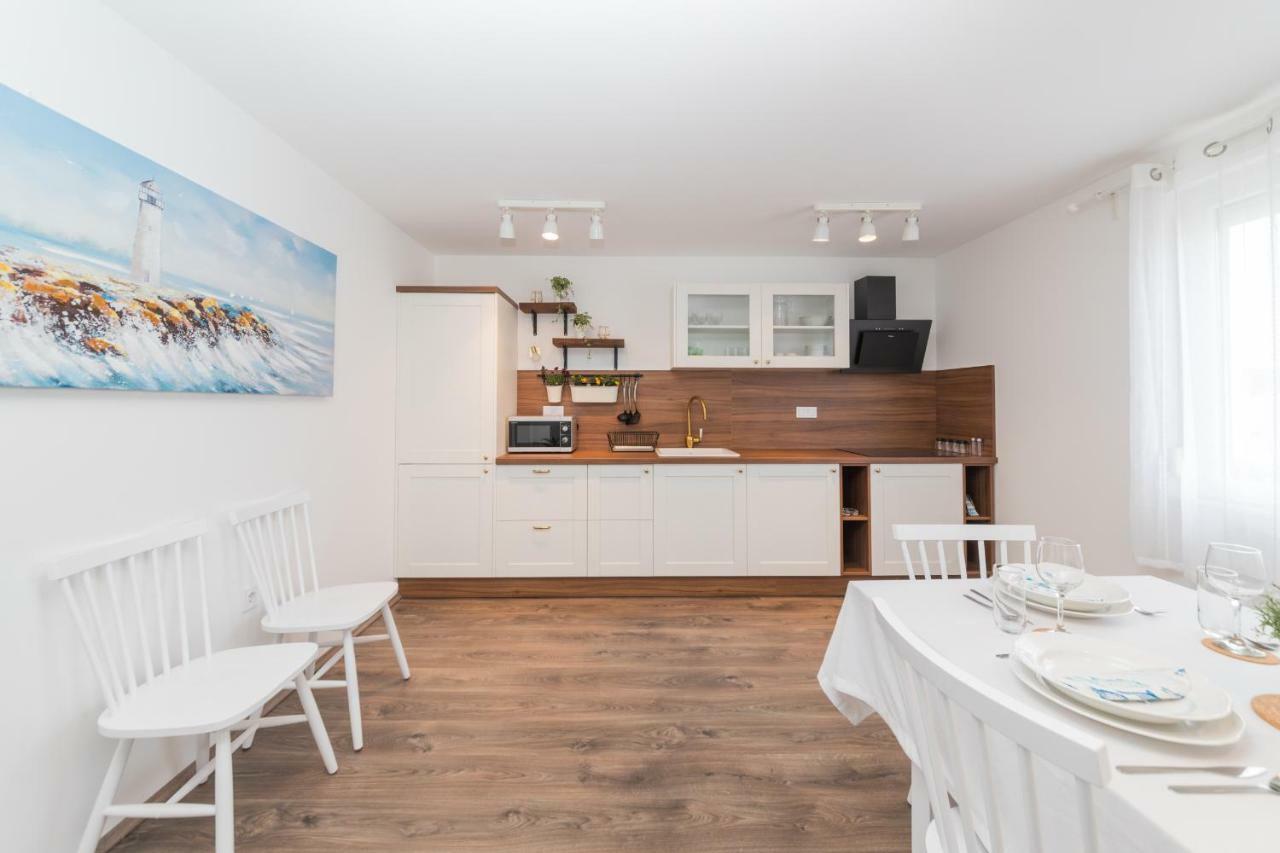 זאטון Apartmani Zara מראה חיצוני תמונה