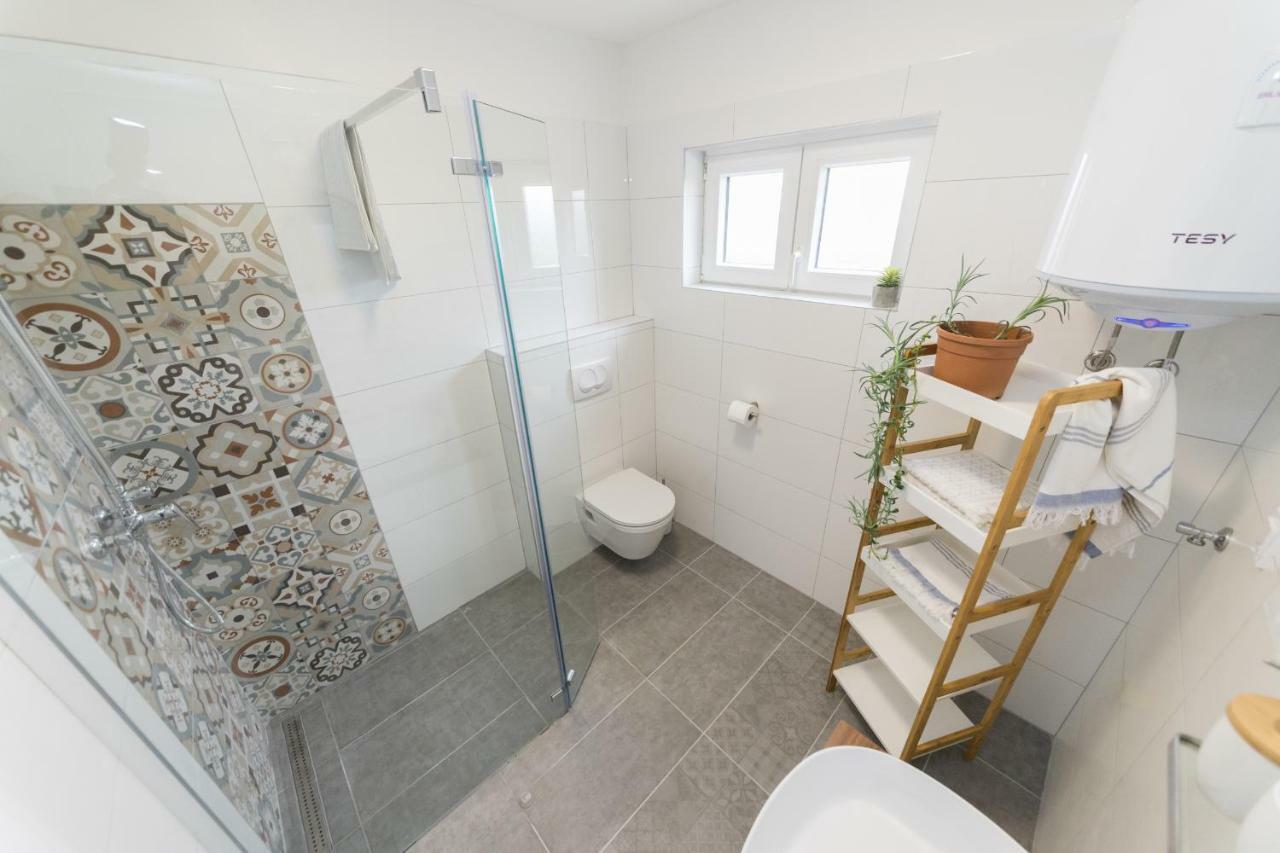 זאטון Apartmani Zara מראה חיצוני תמונה