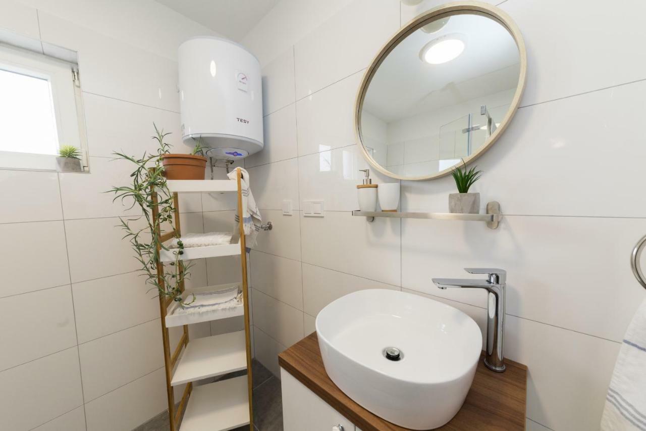 זאטון Apartmani Zara מראה חיצוני תמונה